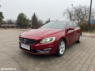 Volvo V60 D6 AWD Plug-in Hybrid Summum