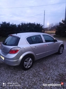 Ładny opel astra h 2005r hatchback 1.7d