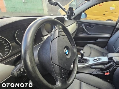 BMW Seria 3 318d