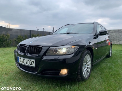 BMW Seria 3 318d DPF Touring Edition Lifestyle