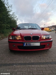 BMW Seria 3 318i