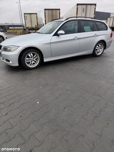 BMW Seria 3 318i