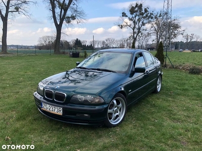 BMW Seria 3 328i