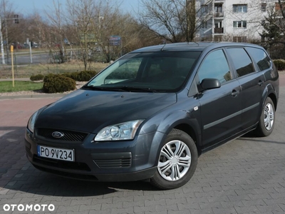 Ford Focus 1.6 16V Ambiente