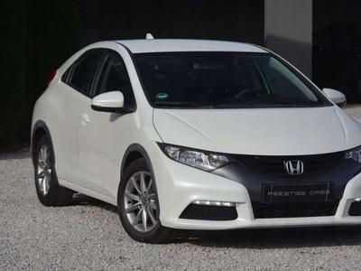 Honda Civic IX Hatchback 5d 1.4 i-VTEC 100KM 2013