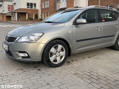 Kia Ceed Cee'd 1.6 Crdi Comfort +