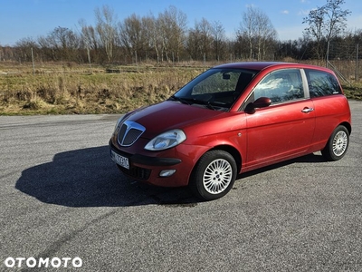 Lancia Ypsilon 1.4 16v Platino