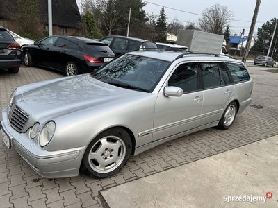 Mercedes 240T Lift Avandgarda xenon navi skóra el. LPG