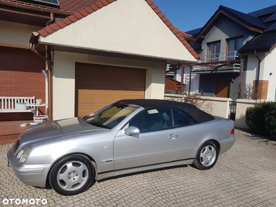 Mercedes-Benz CLK 200