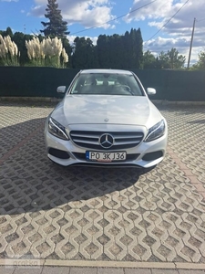 Mercedes-Benz Klasa C W205 300 4 Matic 3.0 benzyna 245KM 2016r