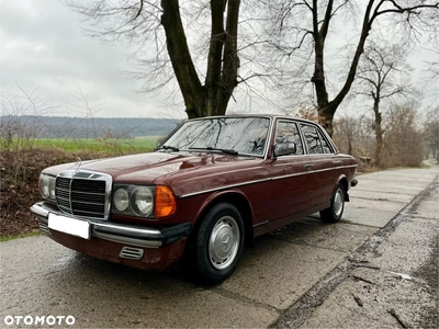 Mercedes-Benz W123