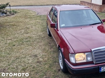 Mercedes-Benz W124 (1984-1993)