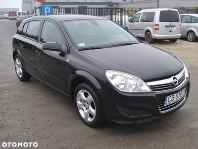 Opel Astra 1.4 Caravan Edition