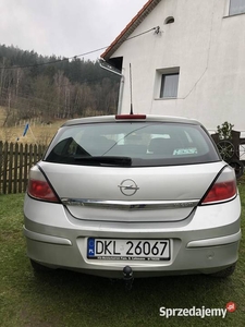 Opel Astra H 1.9 TDI 2006r.