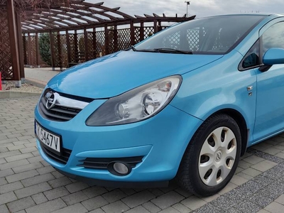 Opel Corsa 1.4, 2010 r, bogata wersja, przebieg 176.000 km