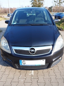 Opel Zafira B 1.6 benzyna, 105 KM, 7 osobowa, klimatyzacja, tempomat.