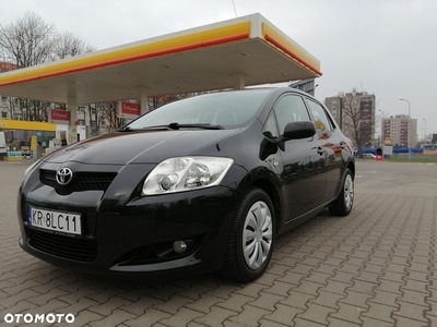 Toyota Auris 1.33 VVT-i Terra Start