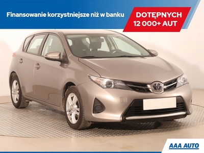 Toyota Auris II Hatchback 5d Dual VVT-i 100 99KM 2014