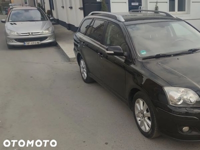 Toyota Avensis 2.0 D-4D Combi Executive