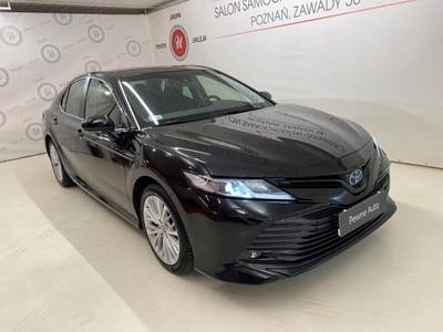 Toyota Camry IX 2020