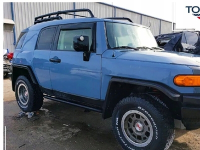 Toyota FJ Cruiser 2014