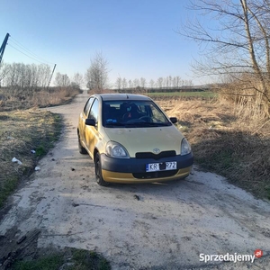 Toyota Yaris 2001, 5 drzwi, dobry stan oszczędna