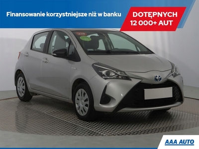 Toyota Yaris III Hatchback 5d Facelifting Hybrid 100KM 2017