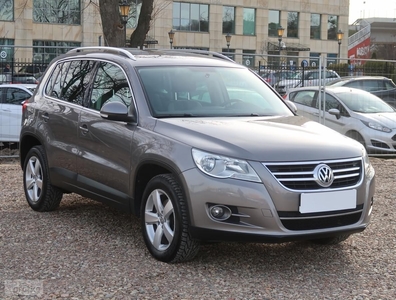 Volkswagen Tiguan , Salon Polska, Navi, Klimatronic