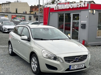 Volvo V60 I Kombi 1.6 DRIVe 115KM 2012