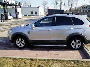 Chevrolet Captiva, wygodny i przestronny SUV 2.4 136 KM 2009