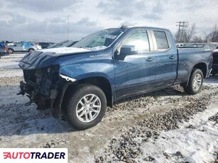 Chevrolet Silverado 2.0 benzyna 2022r. (WAYLAND)