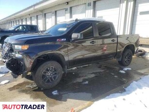 Chevrolet Silverado 5.0 benzyna 2019r. (LOUISVILLE)