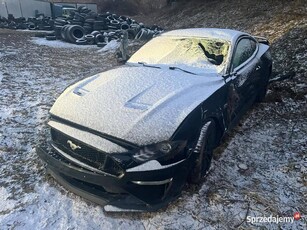 FORD Mustang GT 5.0