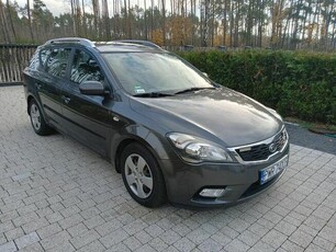 Kia ceed kombi 1.6 crdi 2011 r.