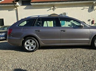 Škoda Superb ksenon, PDC, HAK