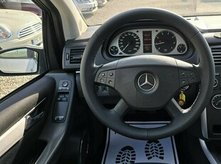 Mercedes B 150