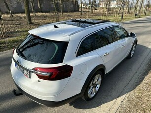 Opel Insignia Country Tourer 2.0 BiTurbo 195KM Navi Alu19'' Panorama Xenon 4x4 FULL