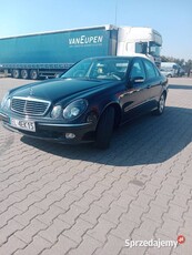 Sprzedam Mercedesa 211