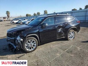 Toyota Highlander 2.0 hybrydowy 2022r. (MARTINEZ)