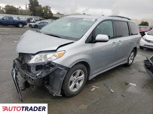 Toyota Sienna 3.0 benzyna 2019r. (MARTINEZ)