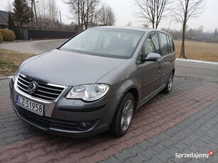 Volkswagen Touran 1.9TDI DSG dobrze wyposażony, po serwisach