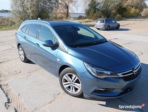 Wypożyczalnia , wynajem auta, samochodu Opel Astra 1,6 diesel, 2017 rok