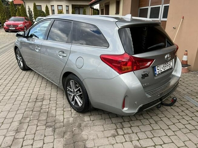 Toyota Auris 1,6 132KM + LPG Klimatronik Kamera 2xPDC Koła lato/ziam