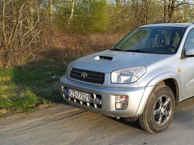 Toyota RAV4 z Włoch bez korozji 2003 Diesel 4x4 konserwacja