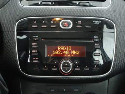 Fiat Punto 2018 1.4 128652km ABS klimatyzacja manualna