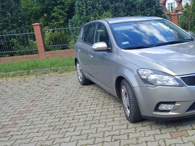 Kia cee'd 2010 1.6 diesel