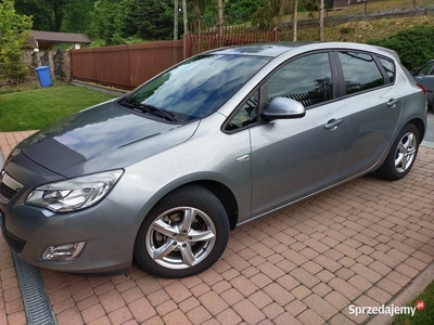 Opel Astra J zadbany, oryginal !!!