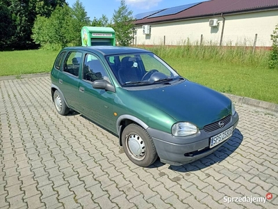 Opel Corsa B (wersja: City) 1.0, Salon Polska