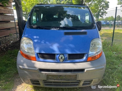 RENAULT TRAFIC 2,5 DCI - brygadówka- klimatyzacja