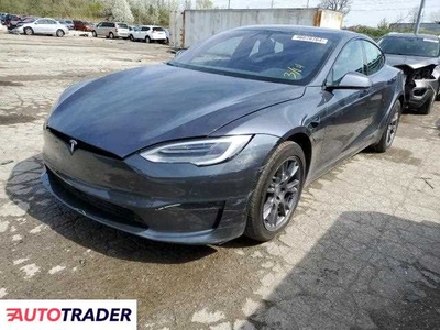 Tesla Model S benzyna 2021r. (BRIDGETON)